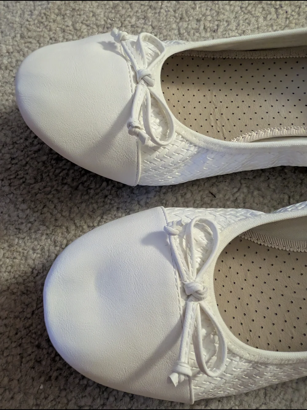 New Rialto White Ballet Flats with Bow